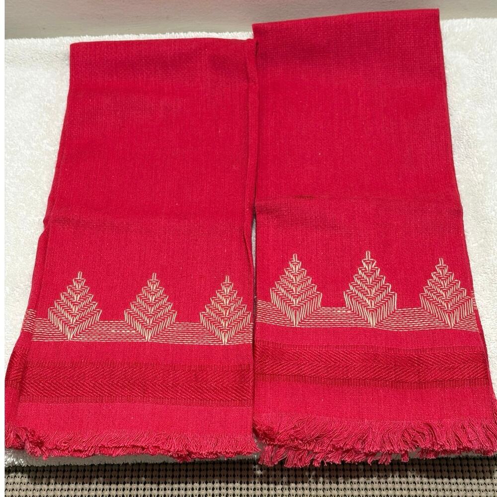 Handwoven Kitchen Towels Christmas Tree Red Fringe 28x16 Set of 2 Vintage
